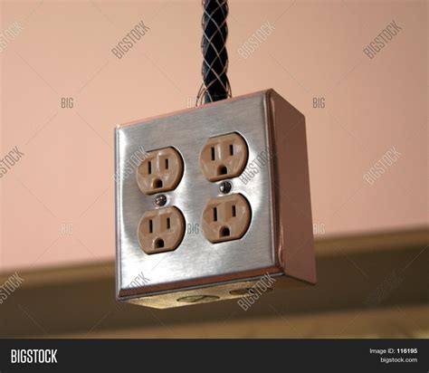 hanging outlet box